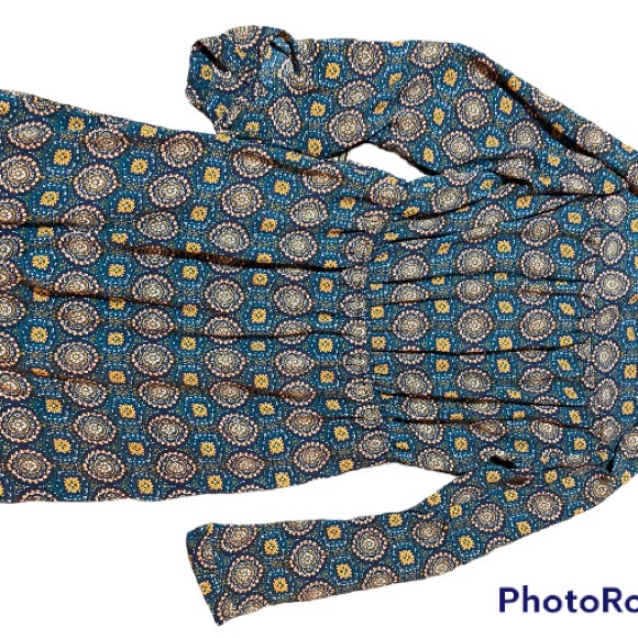 DR2 by Daniel Rainn Women’s Size Small Pleated Pattern Split Neck Blue Dress. - Picture 5 of 8